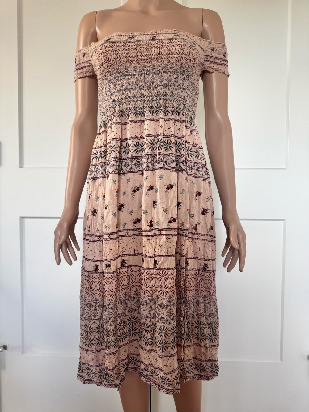 NWOT UO Kimchi Blue Pink Floral Smock Crinkle Slit Off Shoulder Dress XS